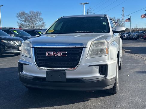 Used 2016 GMC Terrain SLE image 2