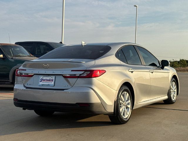 Used 2025 Toyota Camry LE w/ Convenience Package FWD image 8