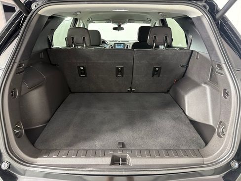 Used 2018 Chevrolet Equinox LT FWD image 17