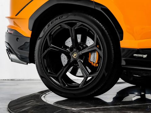 Used 2024 Lamborghini Urus S image 96