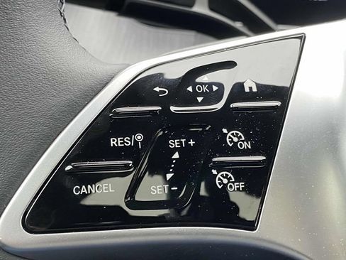 Certified 2025 Mercedes-Benz C 300 Sedan image 22