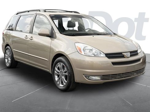 Used 2004 Toyota Sienna XLE FWD image 4