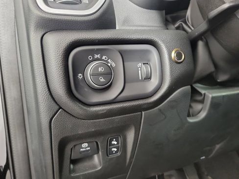 Used 2023 RAM 1500 Big Horn image 13