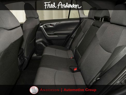 Used 2025 Toyota RAV4 XLE FWD image 8