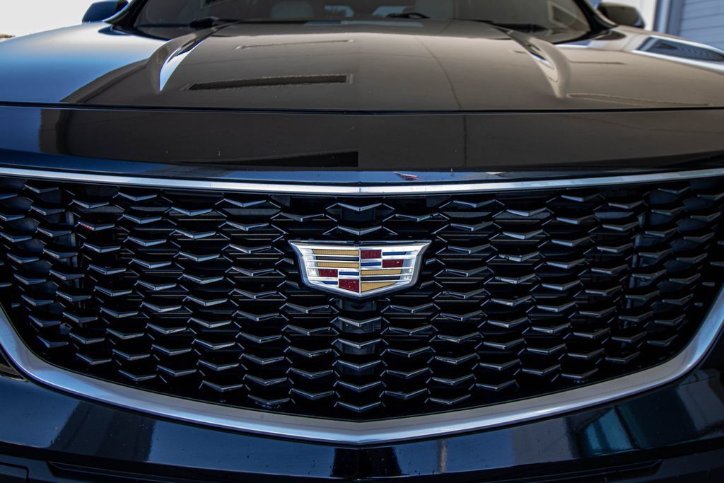 Used 2020 Cadillac XT4 Sport AWD/4WD image 8