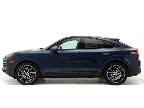 Certified 2026 Porsche Cayenne Coupe AWD/4WD image 2