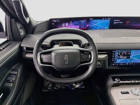 Used 2026 Lincoln Navigator Reserve w/ Jet Appearance Package AWD/4WD image 24