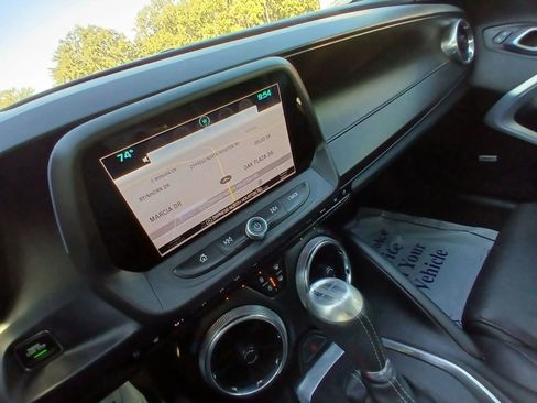 Used 2018 Chevrolet Camaro SS image 13