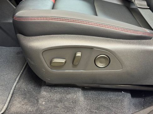 New 2026 Chevrolet Traverse RS image 12