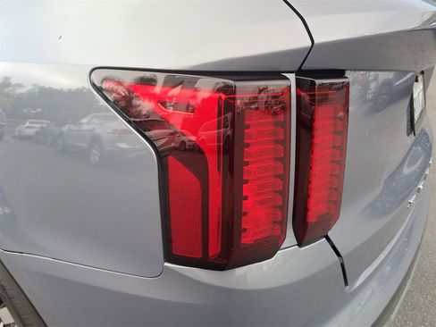Used 2021 Kia Sorento S image 37
