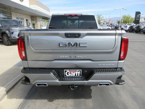 Used 2024 GMC Sierra 1500 Denali Ultimate AWD/4WD image 9