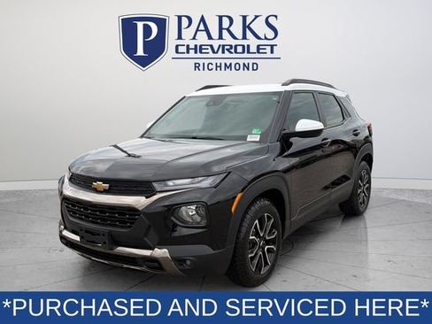 Used 2023 Chevrolet TrailBlazer ACTIV w/ Convenience Package FWD image 3