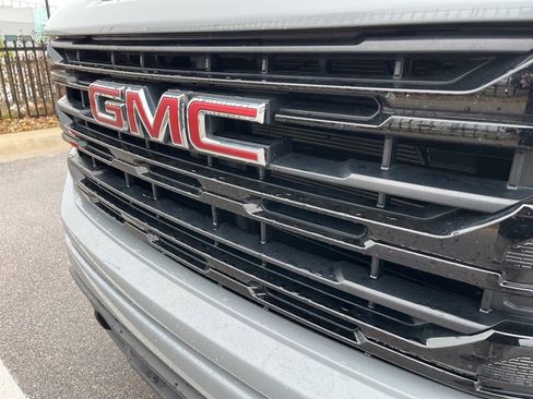 Used 2024 GMC Sierra 1500 Elevation image 14