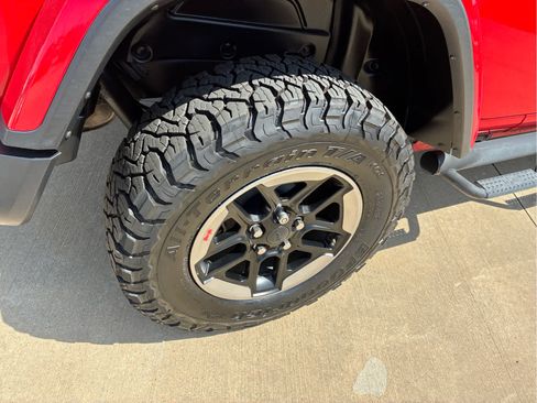 Used 2018 Jeep Wrangler Unlimited Rubicon AWD/4WD image 28