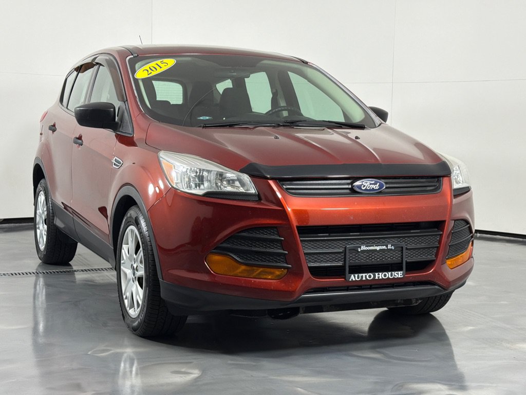 Used 2015 Ford Escape S FWD image 3