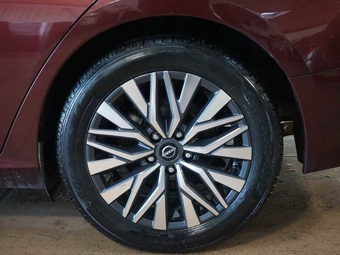 Used 2023 Nissan Altima 2.5 SV image 10