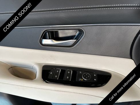 Used 2025 Nissan Murano SV AWD/4WD image 19