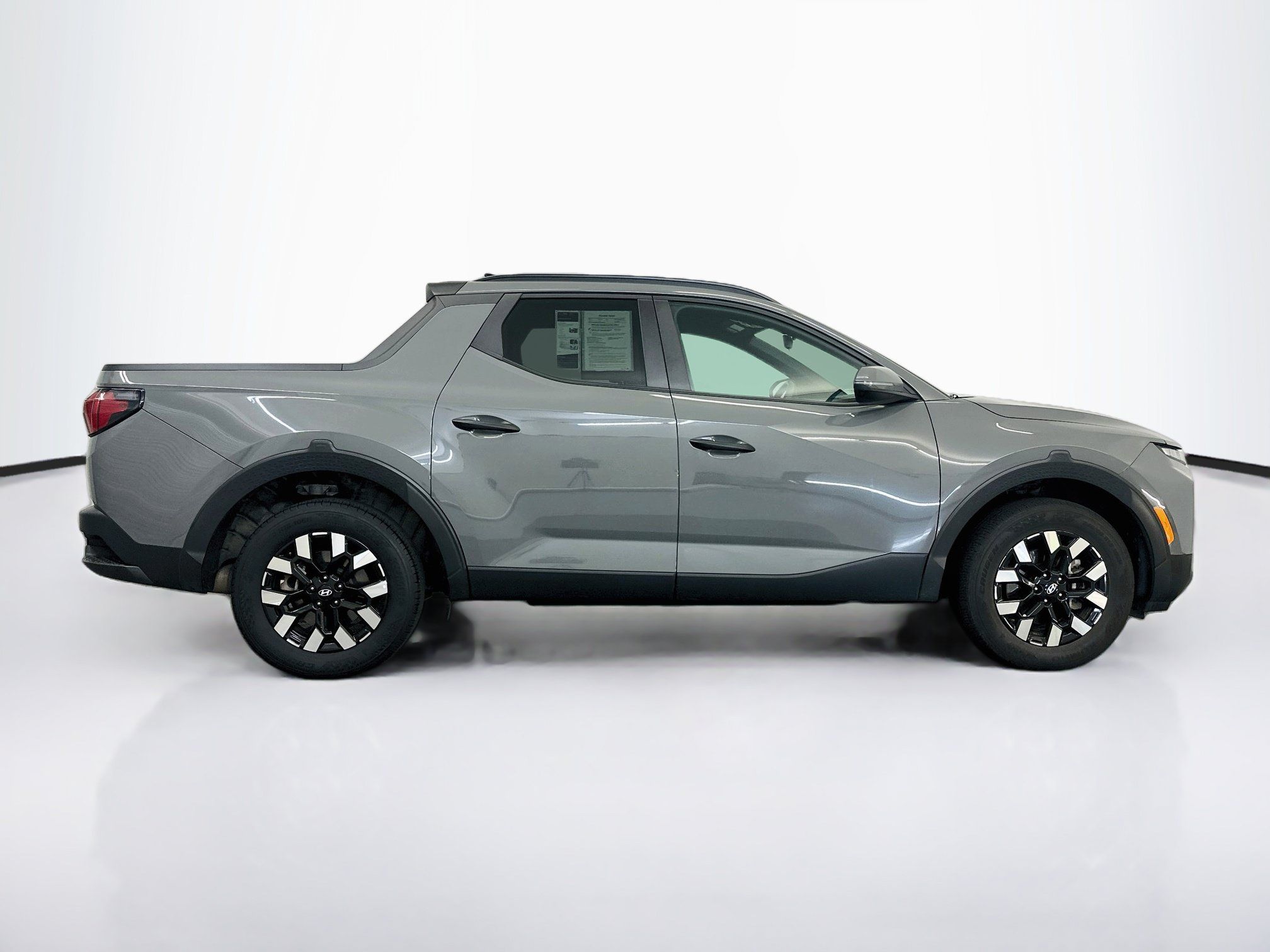 Used 2025 Hyundai Santa Cruz SEL AWD/4WD image 10