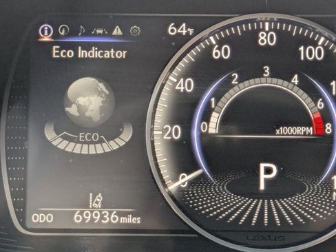 Used 2024 Lexus ES 350 w/ Accessory Package (Z1) FWD image 11