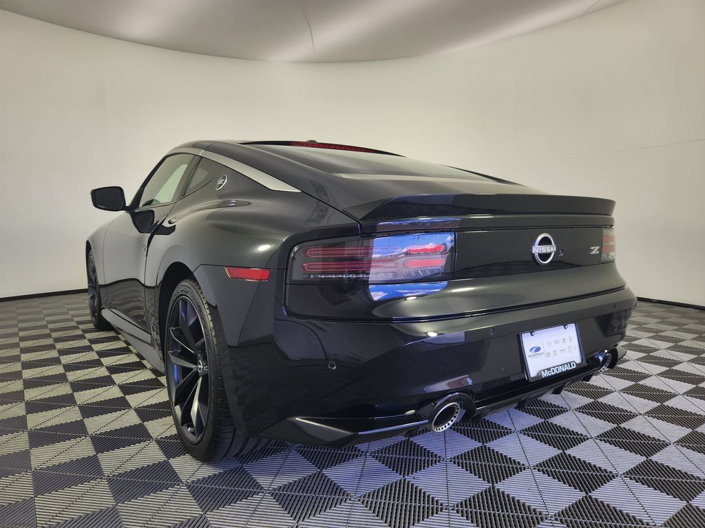 Used 2024 Nissan Z Performance w/ Floor Mat Package RWD image 3