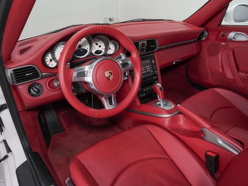 Used 2012 Porsche 911 Carrera image 11