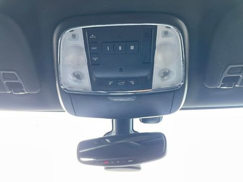 Used 2021 Jeep Grand Cherokee Limited image 26