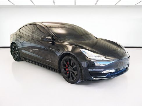 Used 2018 Tesla Model 3 Long Range image 3