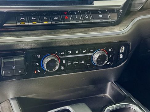 Used 2023 Chevrolet Silverado 1500 LTZ image 23