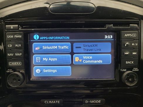 Used 2017 Nissan Juke SL image 25