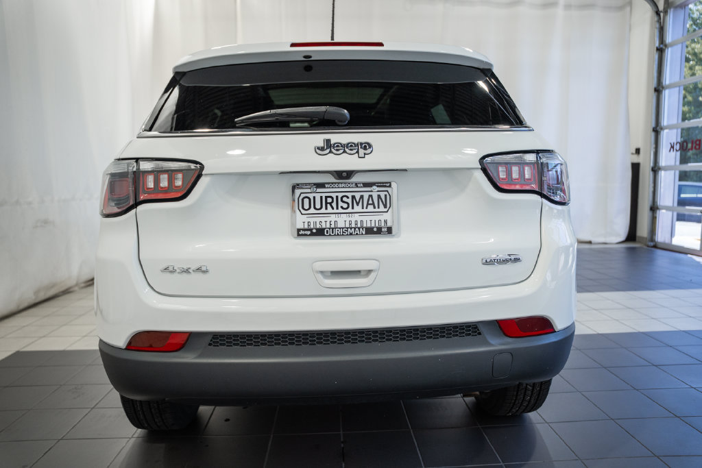Certified 2022 Jeep Compass Latitude w/ Sun and Sound Group AWD/4WD image 5
