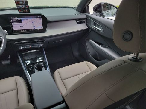New 2026 Audi Q3 quattro 2.0T AWD/4WD image 24