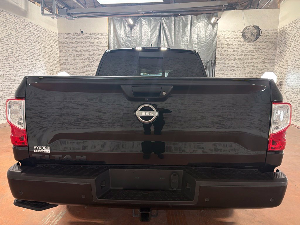 Used 2024 Nissan Titan SV w/ SV Convenience Package AWD/4WD image 6