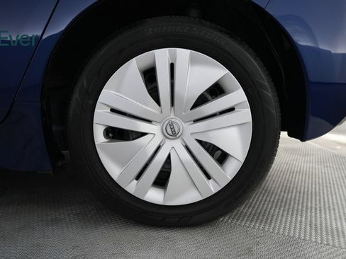 Used 2025 Nissan Leaf S FWD image 9