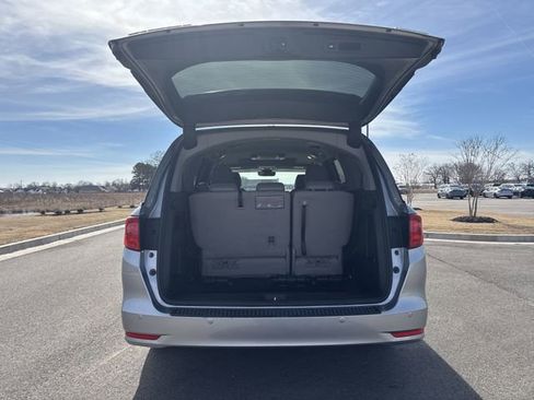 Used 2024 Honda Odyssey Touring image 18