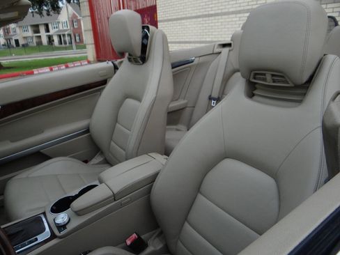Used 2011 Mercedes-Benz E 350 Cabriolet w/ Premium 1 Pkg image 22