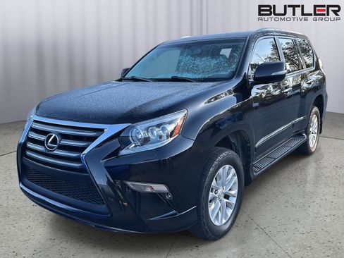 Used 2015 Lexus GX 460 w/ Premium Package image 2