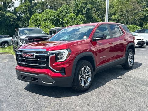 Used 2025 GMC Terrain Elevation FWD image 2