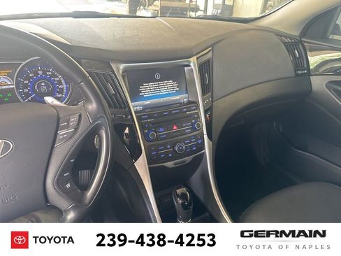 Used 2014 Hyundai Sonata Limited w/ Technology Package 05 image 18