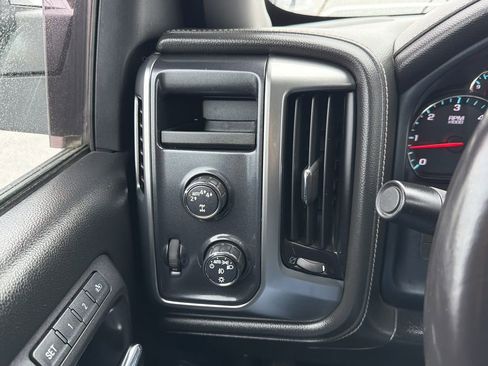 Used 2018 Chevrolet Silverado 1500 LTZ image 10