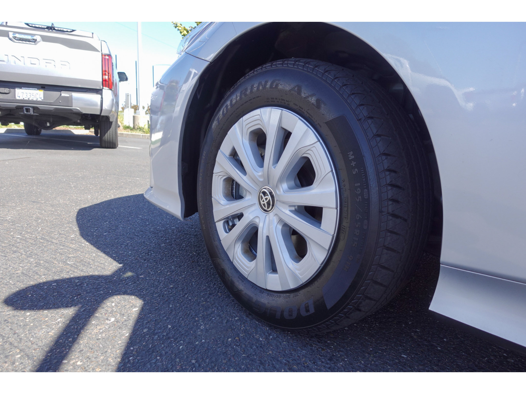 Used 2022 Toyota Prius Prime XLE FWD image 26