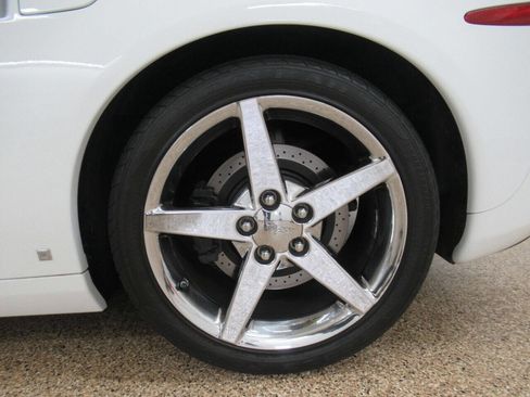 Used 2006 Chevrolet Corvette Convertible w/ Preferred Equipment Group image 10