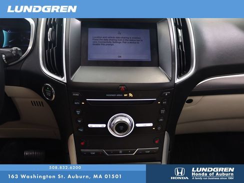 Used 2019 Ford Edge Titanium w/ Cold Weather Package AWD/4WD image 6
