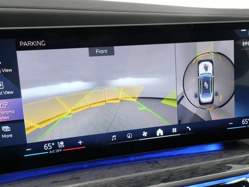 Used 2024 BMW 740i xDrive w/ Premium Package image 56