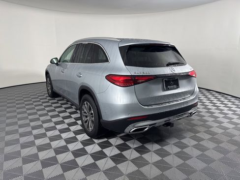 Certified 2025 Mercedes-Benz GLC 300 4MATIC image 4