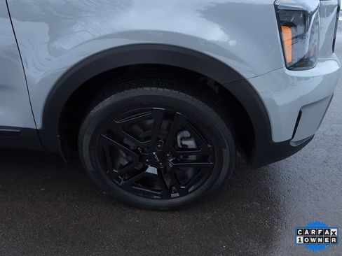 Used 2024 Kia Telluride EX X-Line image 3