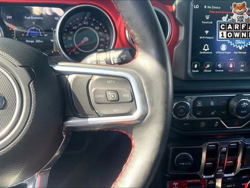 Used 2021 Jeep Wrangler Unlimited Rubicon w/ Xtreme Recon 35" Tire Package image 18