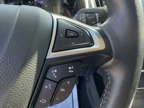 Used 2020 Ford Edge Titanium FWD image 14
