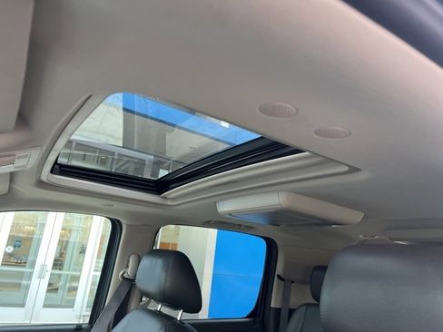 Used 2012 GMC Yukon XL Denali image 14