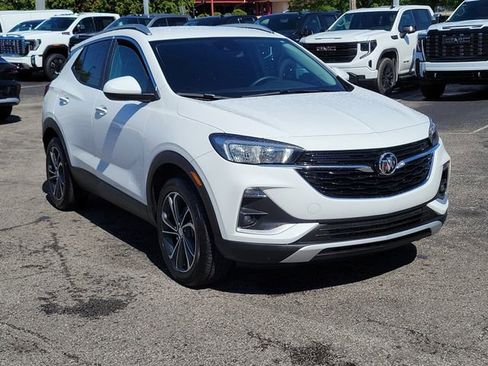 Used 2023 Buick Encore GX Select w/ Safety Package II FWD image 3