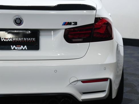 Used 2018 BMW M3 image 17